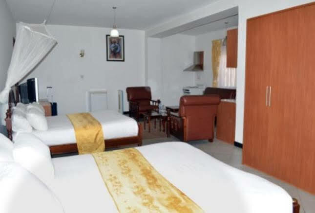 Hotel Triangle Kampala Ngoại thất bức ảnh